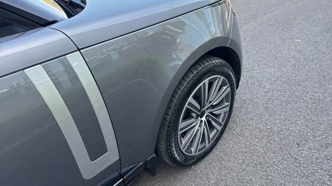 Land Rover Range Rover 3.0 D350 Autobiography 4dr Auto Diesel Estate - Image 22
